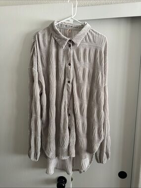 Free People Light Gray Crinkle Button-Down Shirt
